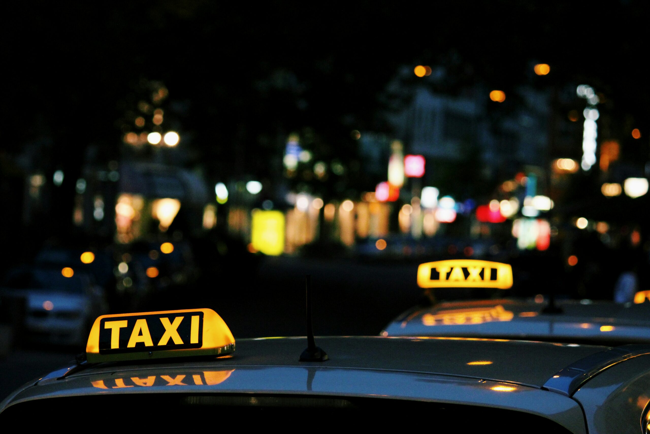 Taxi accidents in Arlington, TX can involve complex insurance and fault issues.