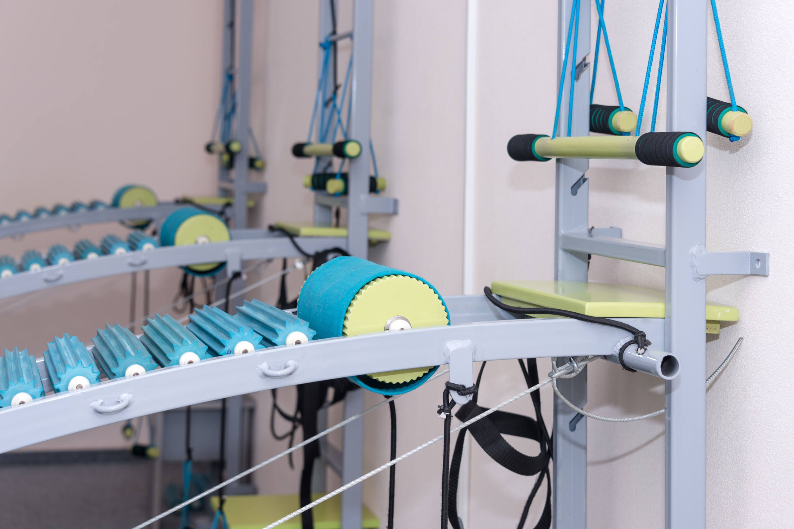 Specialized physical therapy equipment for rehabilitation, supported by Oklahoma City spinal cord injury attorneys.